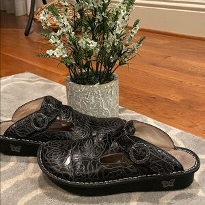 Alegria Black Embossed Mules